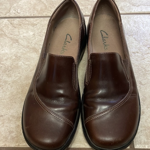 Clarks slip on shoes sz 8 - Picture 2 of 4